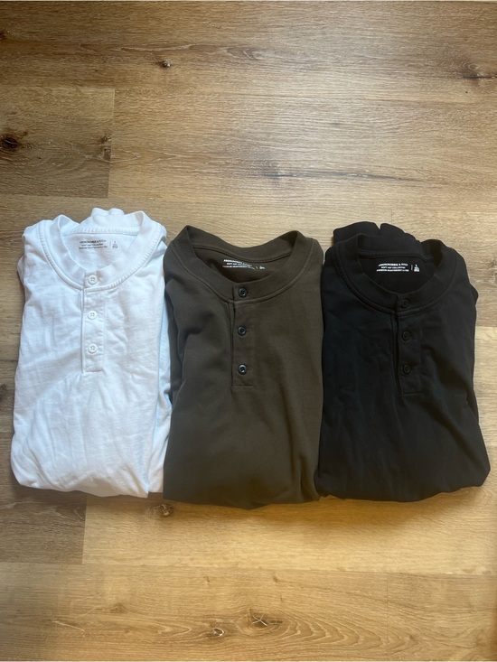 Abercrombie & Fitch Other - 3 Henley Bundle